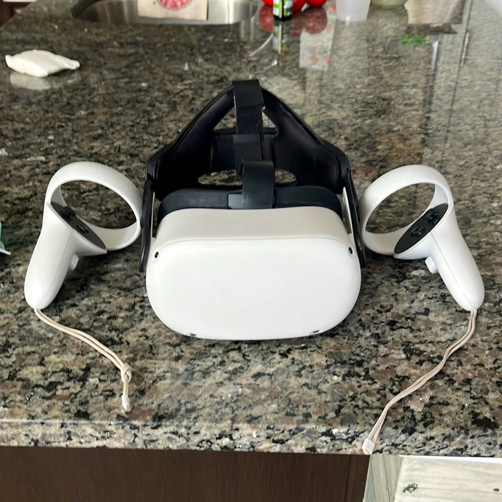 Oculus quest 2 64g, got some scratches and scrapes on controller but perfect